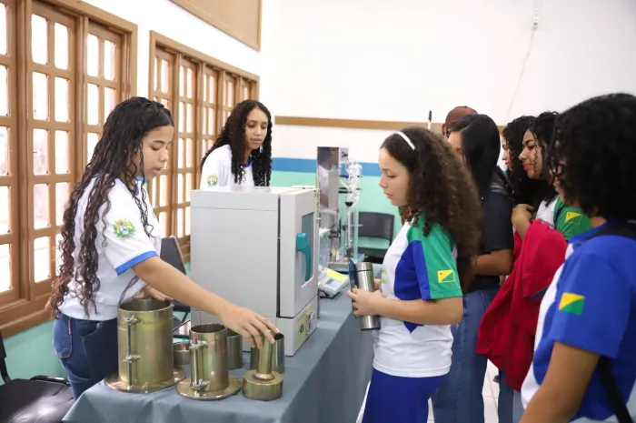 Ieptec apresenta experimentos inovadores na Mostra Viver Ciência 2024