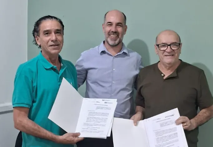 Fundação Carmélia e sindicatos assinam acordos coletivos de trabalho