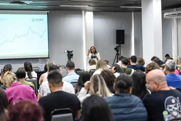 Fila zero para transplante de córneas no Ceará é destaque em evento internacional