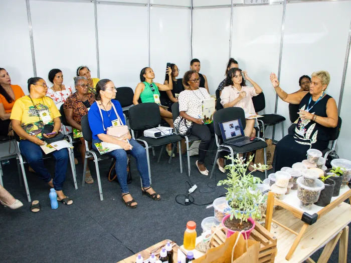 - Palestra do Programa Farmácia Viva realizada em uma das salas do Espaço do Conhecimento durante a 1ª edição da FEMAF (Foto: Divulgação)
