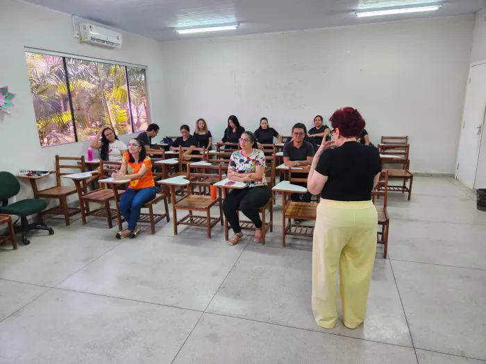 Centro de Apoio ao Surdo conclui curso avançado em intérprete de libras