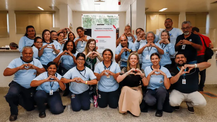 Agentes de saúde doam sangue e se cadastram para doação de medula