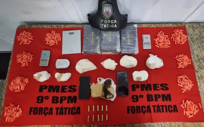 PM apreende drogas e munições em Cachoeiro de Itapemirim