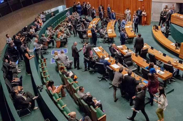 Distritais autorizam crédito de R$ 3 milhões para gestão compartilhada do Cine Brasília