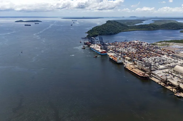 Foto: Claudio Nevea/Portos do Paraná