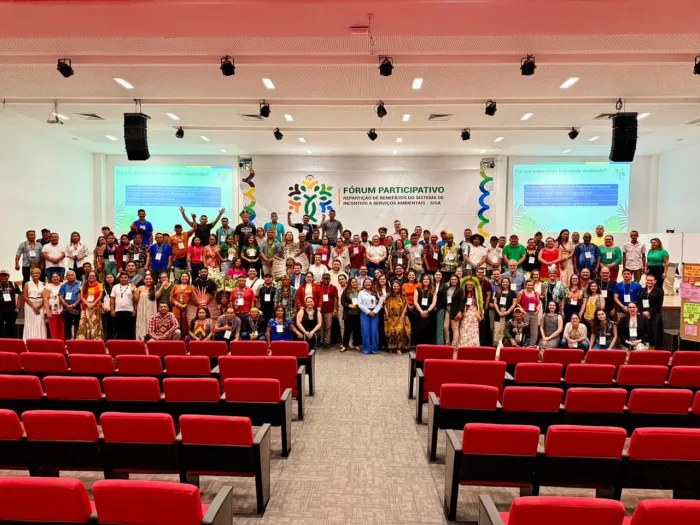 De forma participativa, ribeirinhos, extrativistas, agricultores familiares e povos indígenas definem metodologia para realização das consultas públicas no Acre