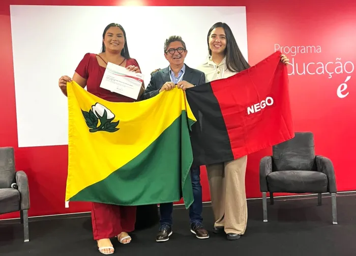 Professora da ECI Graciliano Fontini Lordão, em Pedra Lavrada, se destaca nacionalmente com projeto de trânsito seguro