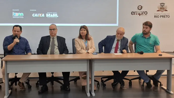 Simpósio discute desafios da gestão pública