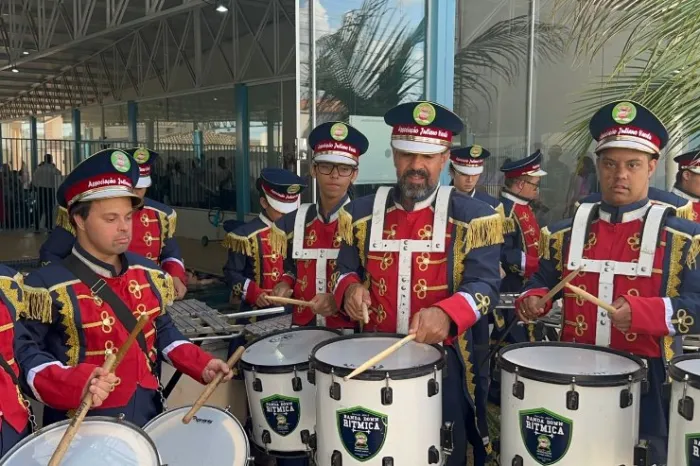 Com emenda de Neno Razuk, Ass. Juliano Varela compra instrumentos para Banda Down Rítmica