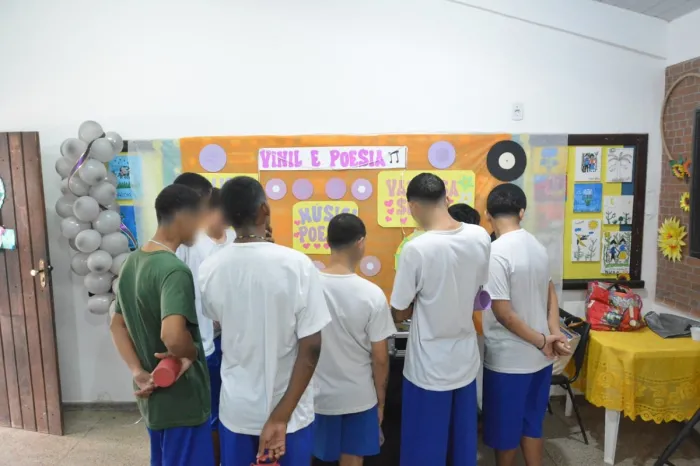 Socioeducandos da Funac participam de projeto com literatura e música