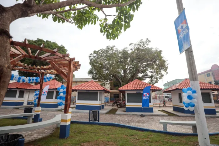 Governo do Pará pavimenta 12 ruas e entrega a nova praça do município de Ponta de Pedras