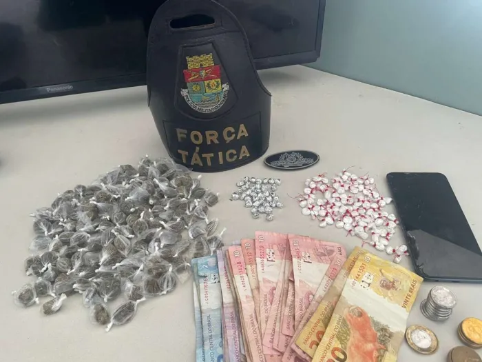 Em menos de um mês, PMCE prende mulher pela segunda vez por tráfico de drogas