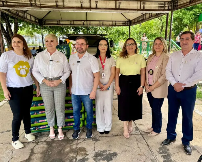  Governo do Piauí comemora o Dia dos Animais com doação de 7 toneladas de ração 