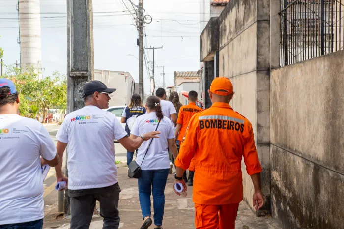- Ação de combate ao Aedes aegypti no bairro Alemanha contou com apoio do CBMMA (Foto: Márcio Sampaio)