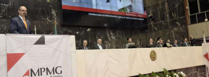 Vice-governador de Minas destaca papel de mediação do Ministério Público em homenagem ao procurador-geral de Justiça