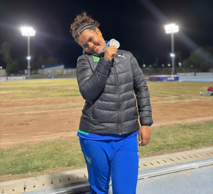 Edimara Alves é vice-campeã no Sul-Americano de Atletismo Sub-18 na Argentina