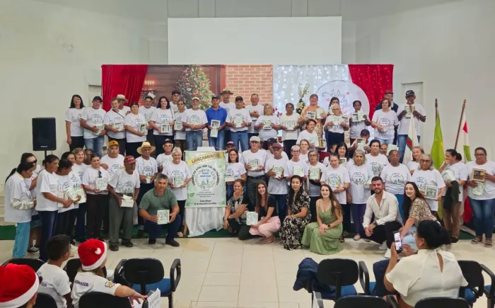 Cras de Cerro Negro lança cartilha com experiência de vida de idosos atendidos pela Assistência Social
