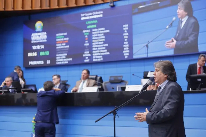 No primeiro ano como deputado, Caravina se destaca pela atuação e produtividade