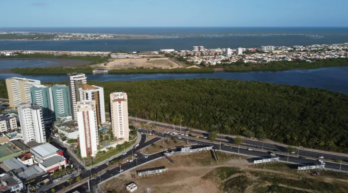 Aracajuanos comemoram ordem de serviço para construção de nova ponte na capital