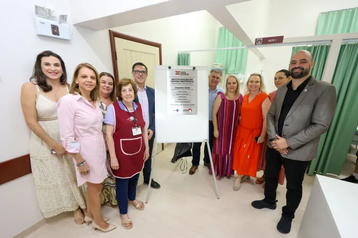 Saúde em Obras: Governo do Estado entrega obras de revitalização do Centro Obstétrico da Maternidade Carmela Dutra