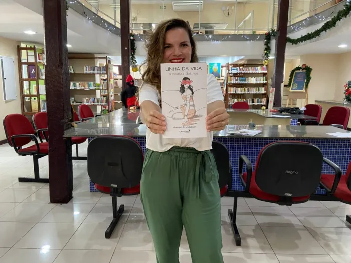 Secult: Desvendando a complexidade humana, Monique de Magalhães lança livro nesta quinta (17), na Biblioteca Orlando Lima Lobo