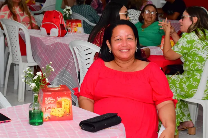 Idosos do Cidade Madura participam de confraternizações de Natal