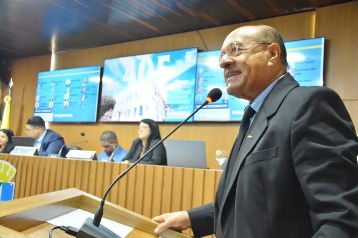 Parlamentar acumula 32 anos de mandatos na Câmara e na Assembleia Legislativa