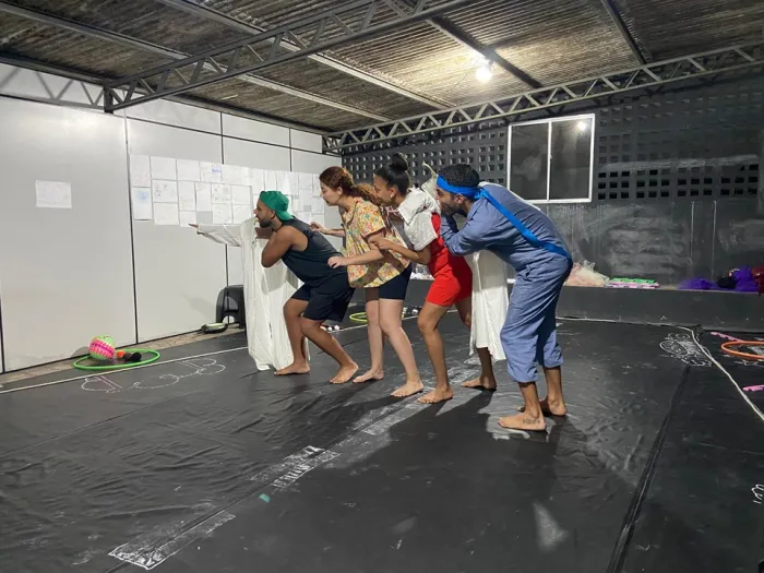 Grupo Beta de Teatro realiza ensaio aberto de ‘Os Irmãos de Papel’