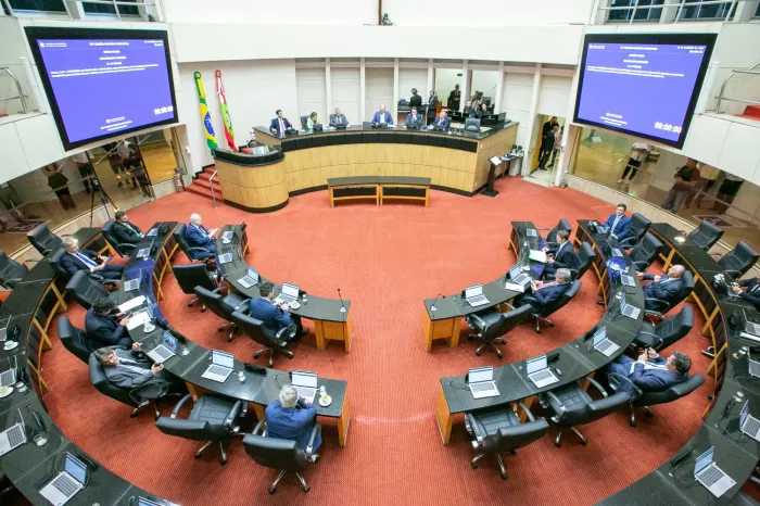 Lei Orçamentária Anual para o exercício 2025 em Santa Catarina é aprovada na Alesc