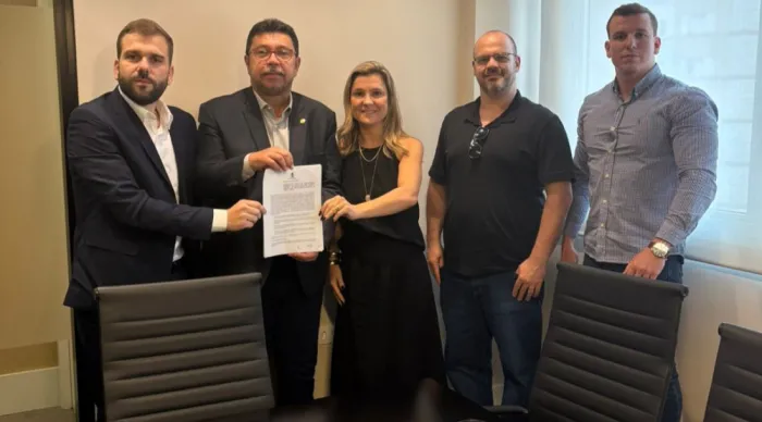 Governo de Sergipe viabiliza expansão de indústria calçadista em Sergipe