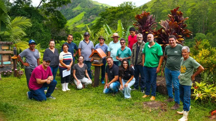 Iema realiza capacitação em meliponicultura no entorno do Monumento Natural Estadual Serra das Torres