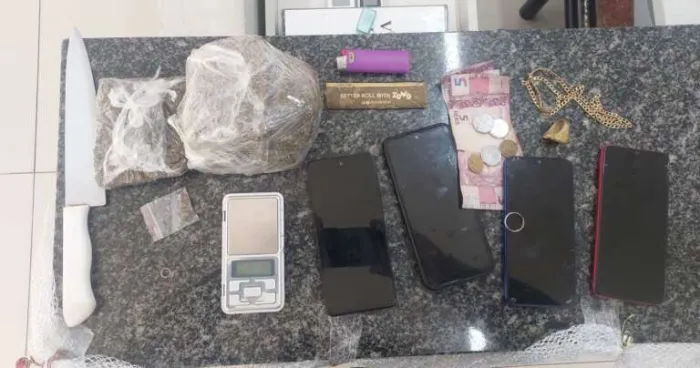 Quatro envolvidos com tráfico de drogas são capturados pela PMCE no bairro Bela Vista