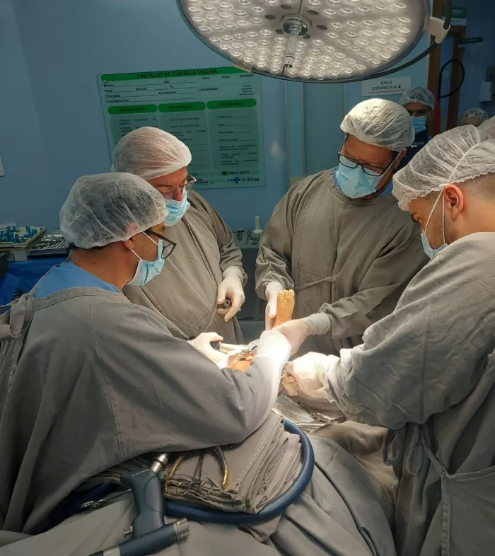 Hospital Materno-Infantil Santa Catarina realiza procedimento ortopédico inédito