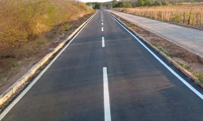 Idepi conclui pavimentação asfáltica do acesso ao Povoado Pai Amaro no município de Paquetá