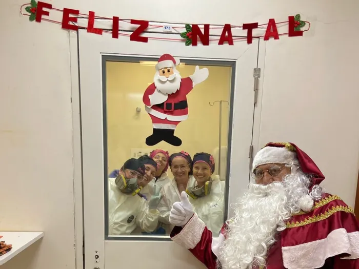 Paciente do Cepon se transforma em Papai Noel e leva esperança ao hospital