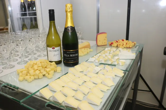 Do presente ao prato da ceia: saiba como integrar o queijo à mesa nas festas de fim de ano