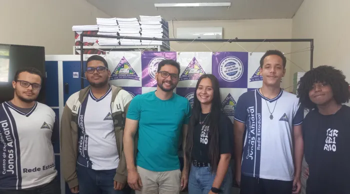 Rede estadual de ensino encerra 2024 com resultados positivos em olimpíadas e iniciação científica