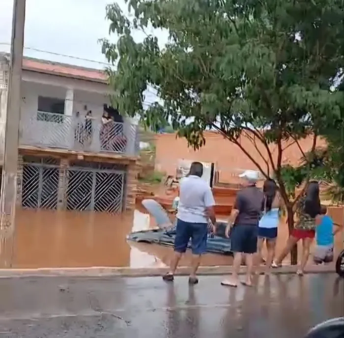  Sasc mobiliza equipes para atender famílias atingidas pelas chuvas em Picos 