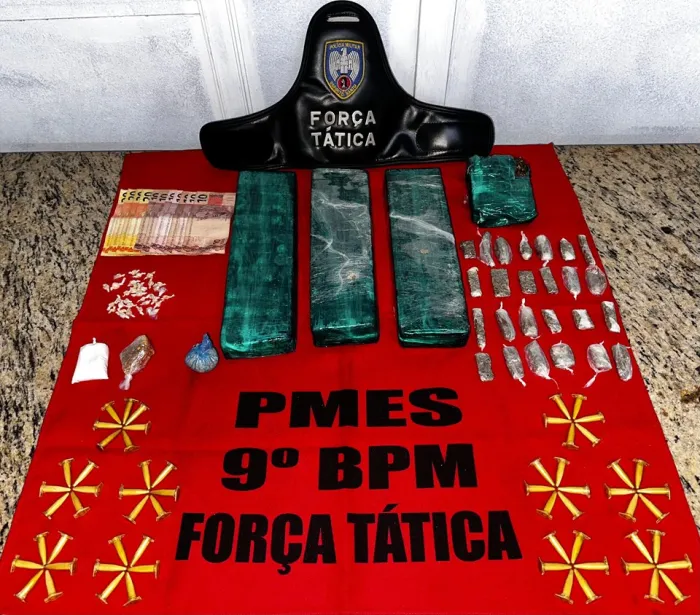 Polícia Militar apreende drogas em Cachoeiro