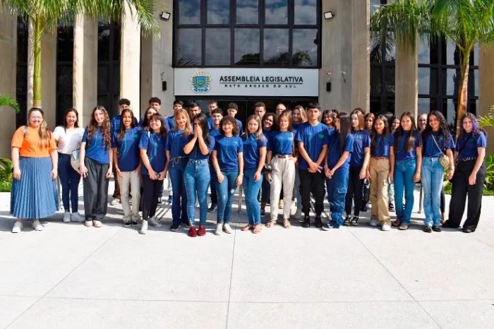 Retrospectiva: Do interior e da Capital, 680 estudantes visitaram a ALEMS em 2024