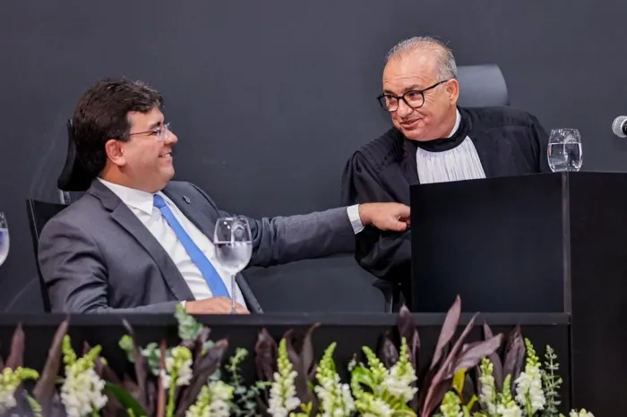 Rafael Fonteles participa da posse do novo presidente do TJ-PI e destaca importância de ações conjuntas entre os poderes