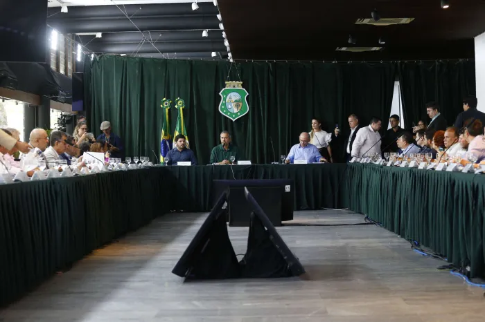 Ceará deve implantar 38 novos polos de Educação a Distância com parceria entre Governo do Estado, municípios e universidades públicas