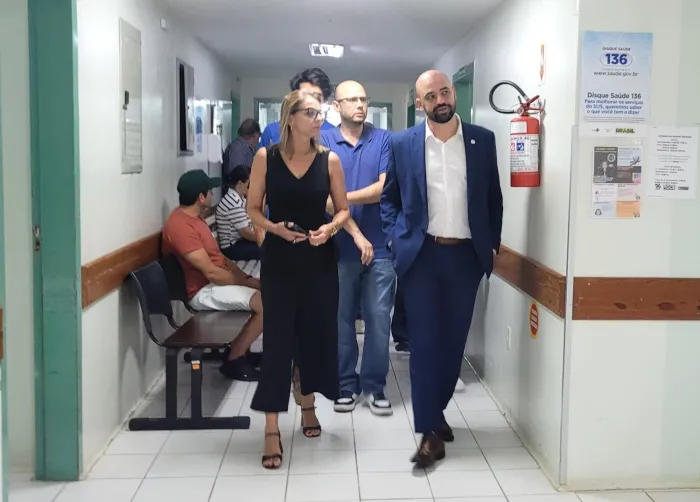Secretário visita Hospital Celso Ramos e acompanha obras de revitalização