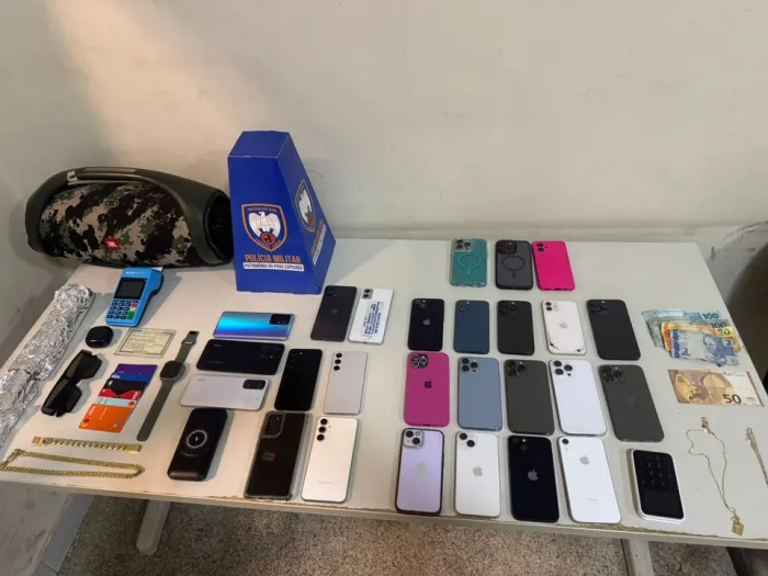 PM recupera aparelhos celulares furtados durante show em Guarapari