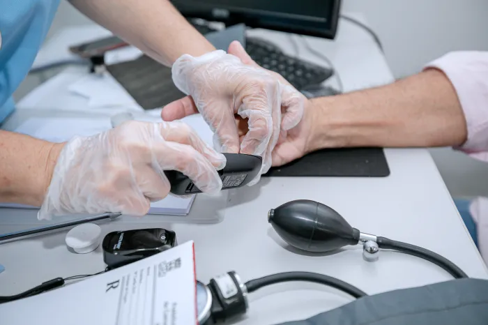 Policlínica de Camaçari retoma consulta de especialidades a pacientes que aguardam por atendimento