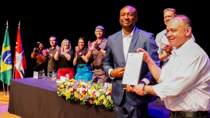 Robson Vicente é empossado Secretário da Cultura
