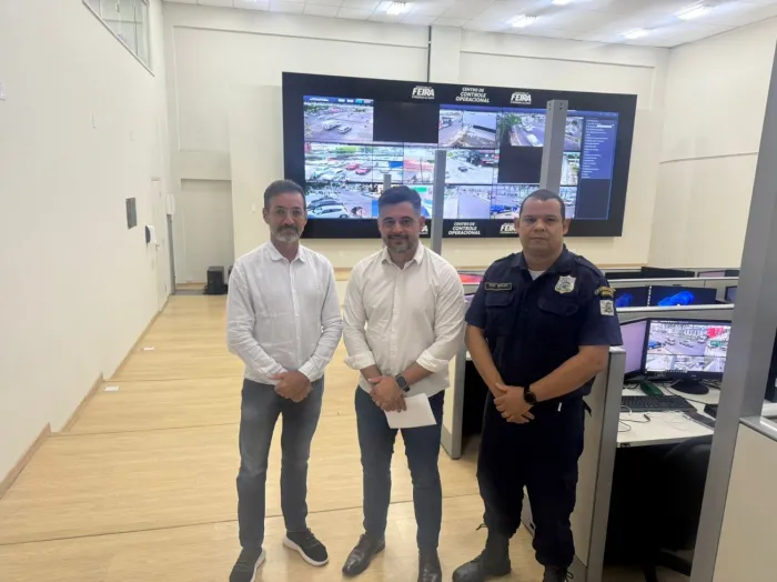 Governo municipal reativa Fala Feira 156 e amplia comunicação com a população