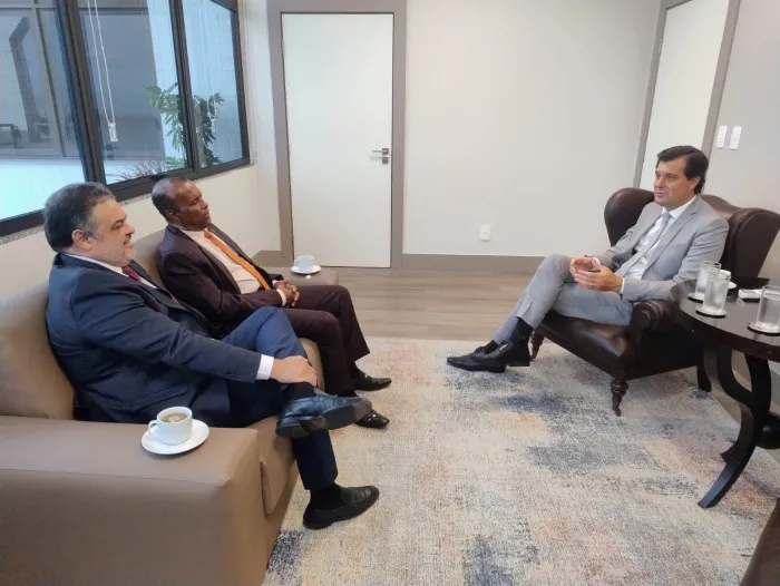 PGJ parabeniza novos desembargadores durante encontro na sede do MP