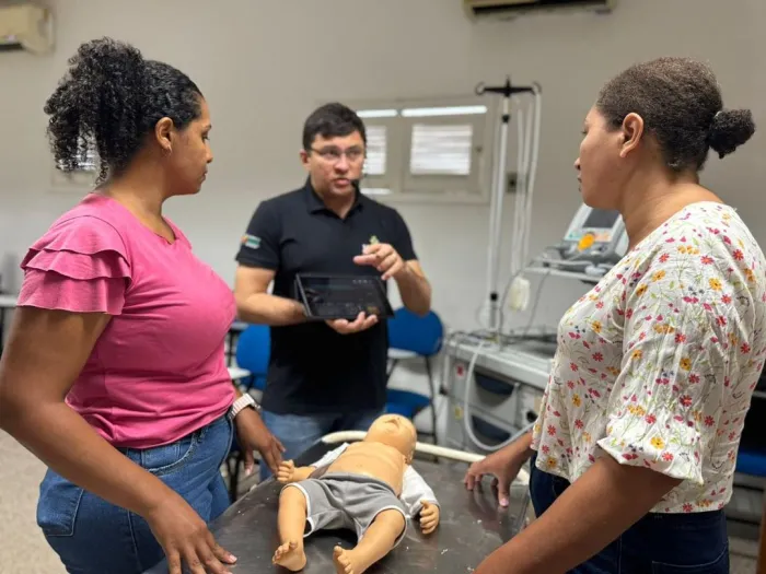 Equipe do Hospital Areolino de Abreu participa de treinamento sobre atendimento a crianças e adolescentes com condições cardíacas graves