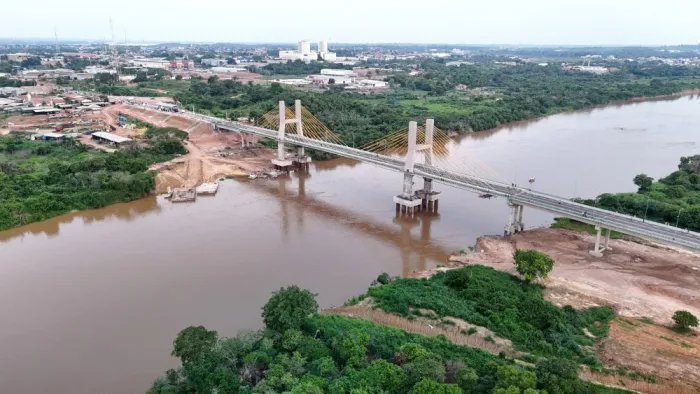Obras: Sevop esclarece sobre rachadura no asfalto da ponte